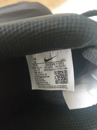 Zapatillas Nike Negras Material talla 9 ó 42,5