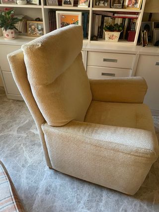Sillón cómodo color crema