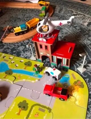 Juego de construcción tren y helicóptero