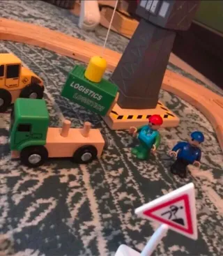 Juego de construcción tren y helicóptero