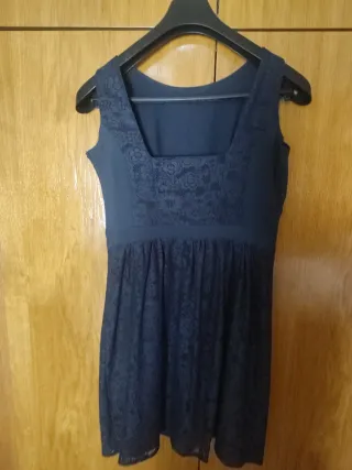 Lote 6Vestidos Encaje Rojo Talla L