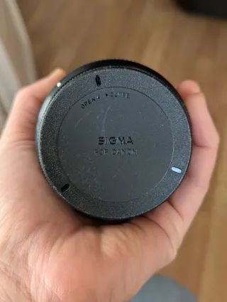 Obiettivo Sigma 18-35mm F1.8 DC per Canon