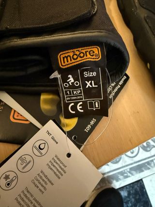 Guantes Moto Moore Talla XL Negros y Verdes