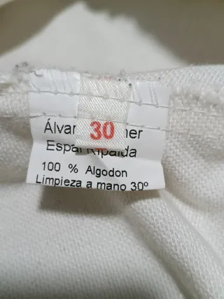 Camisa color crudo talla 10  Pantalón crudo talla8