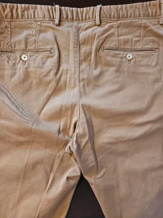 Pantalón chino hombre beige,color mostaza