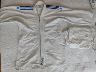 Judogi Adidas Blanco.