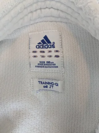 Judogi Adidas Blanco.