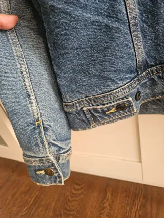 Chaqueta tejana Lee con forro sherpa