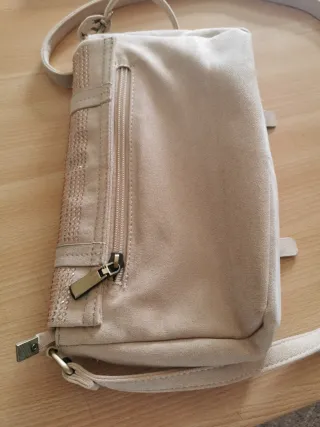 Borsa donna beige con dettagli oro