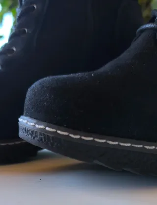 Stivali da donna neri con lacci