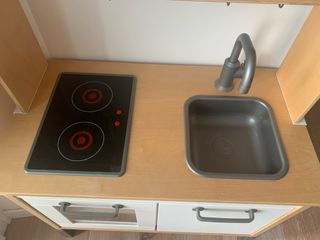 Cucina Ikea per bambini con accessori