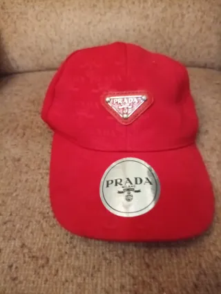 Berretto Prada Milano Rosso Uomo