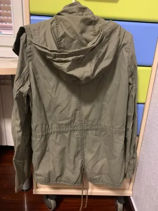 Parka verde militar Pimkie