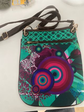 Bolso bandolera estampado cebra y círculos