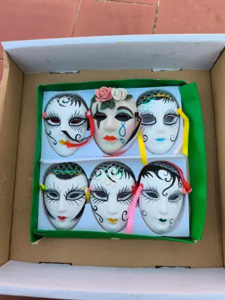 6 Máscaras de Porcelana Decorativas