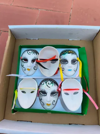 6 Máscaras de Porcelana Decorativas