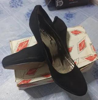 Zapatos de tacón negros