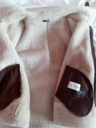 Abrigo Piloto Hombre Marrón con Capucha