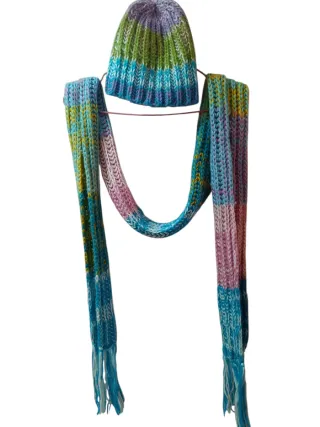 Conjunto gorro y bufanda multicolor