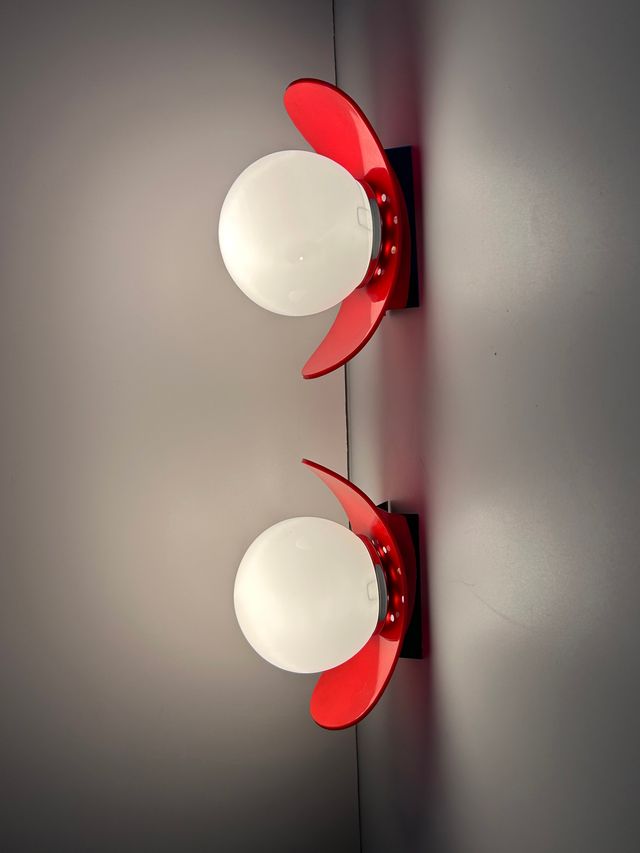 Pareja Apliques Rojo y Blanco Años 60