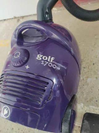 Aspiradora Taurus 1700W Morada