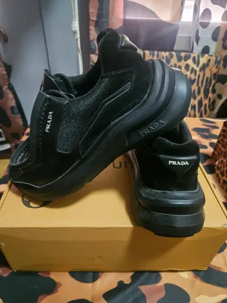 Zapatillas Prada Negras