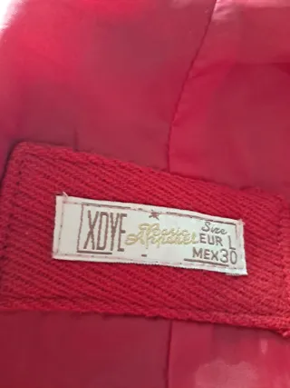 Abrigo XDYE Rojo Mujer,pull&bar.