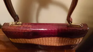 Bolso de piel, uso de mano y hombro