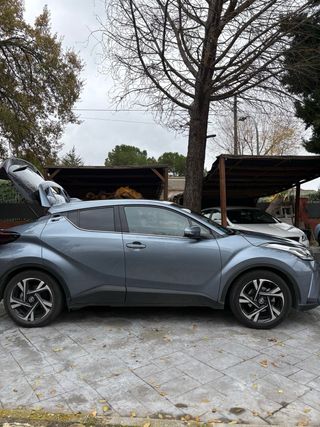 Toyota C-HR 2023