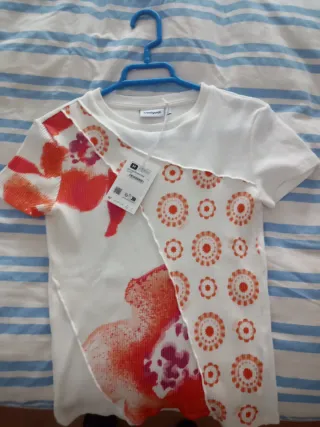 Camiseta Desigual M/38/10 con etiqueta