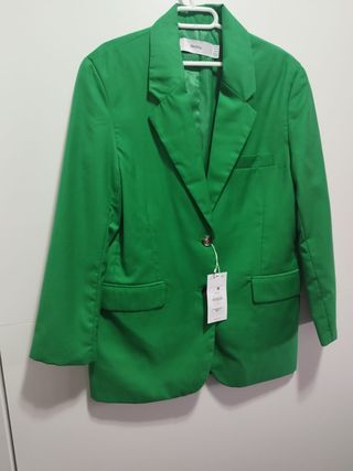 Chaqueta verde Bershka