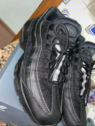 Nike Air Max 95 Negras