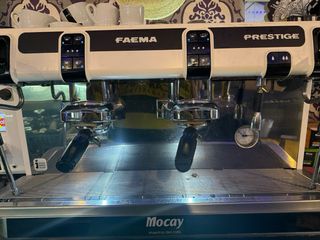 Cafetera Moka con 2 Molinillos