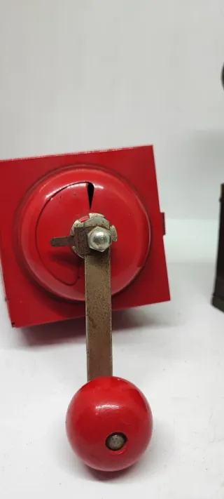 2 Macinini Caffè Vintage Rossi e marrone