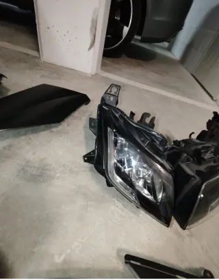 Cachas ,faro Yamaha  TMAX 530 2016