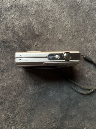 Cámara Digital Olympus FE-190