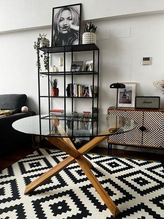 Mesa comedor redonda cristal patas madera