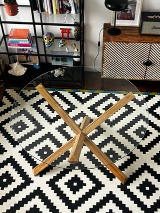 Mesa comedor redonda cristal patas madera