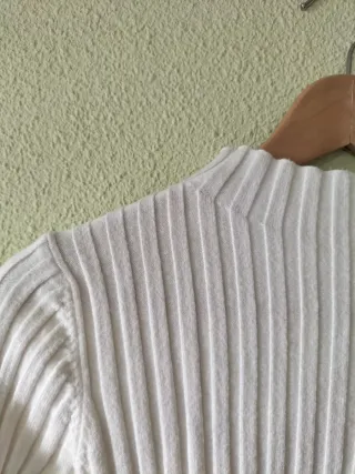 Jersey de cuello alto blanco