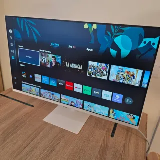 Monitor Samsung Smart M7 32” 4K Bianco LS32BM701UP