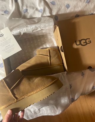 Botines UGG Tazz Beige/Marrón Talla 38