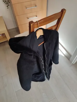 Chaquetón negro reversible