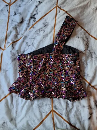 Top fiesta lentejuelas asimétrico