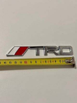 Insignia TRD cromada NUEVA