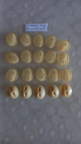 20 bottoni beige punto luce nuovi cucito riciclo