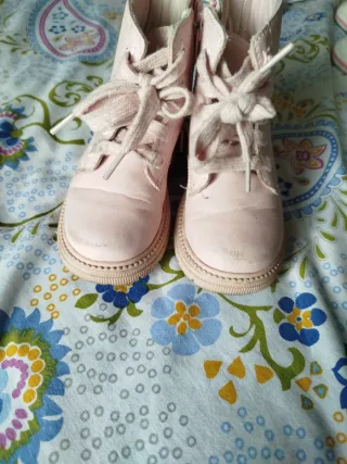 Botas niña rosa goma suave n 23