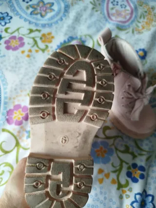 Botas niña rosa goma suave n 23