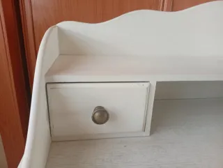 Tocador francés blanco de madera