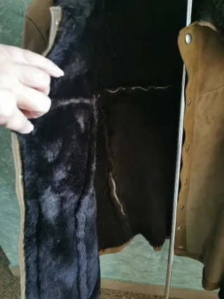 Giacca in montone marrone e nera