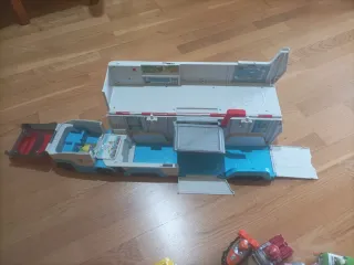 Camión Patrulla Canina con Figuras